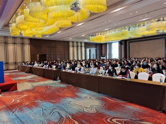 拥抱变动 突破创新——Z6尊龙集团官方网站升级受邀为中国总管帐师协会授课