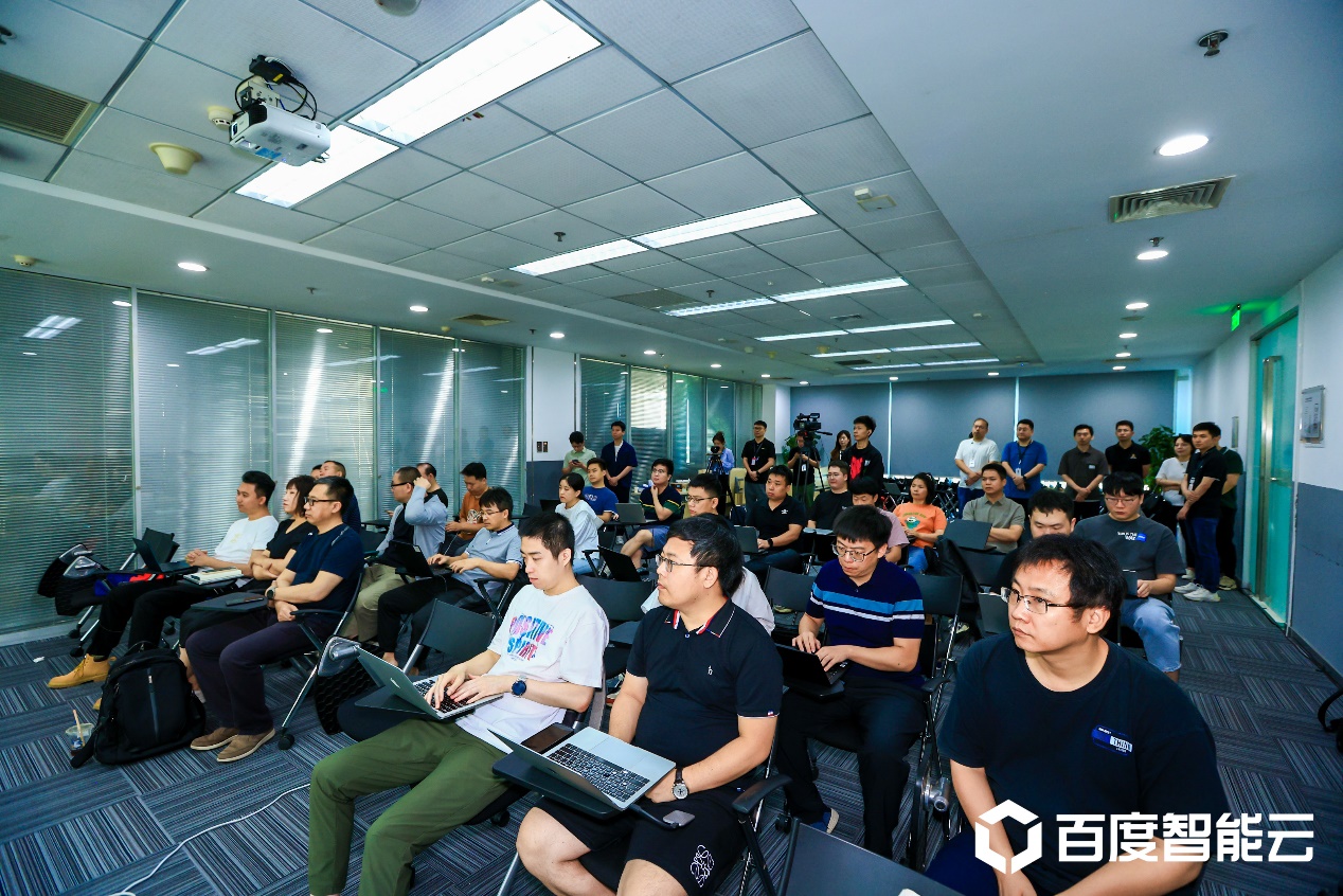 Z6尊龙集团官方网站升级受邀参与首期百度智能云文心千帆大模型平台实训营